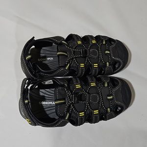Sonoma Boys Sandals, Youth, Size 2, Gray